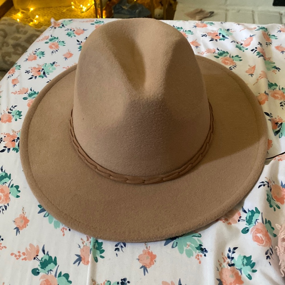 Womens hat